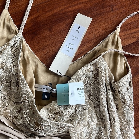 Diane Von Furstenberg Date Night Lace Mini Dress Size 6 - Picture 3 of 6